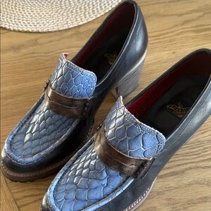 Freebird Blue and Brown Textured Loafers